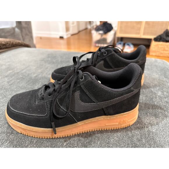 Nike Air Force 1 Suede Black Gum Size 8.5 Womens 7 Mens EUC Suede Upper - Picture 5 of 13